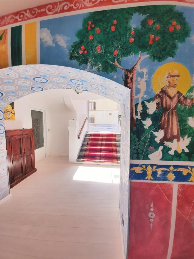 Hotel San Francesco E Il Lupo Губио Екстериор снимка