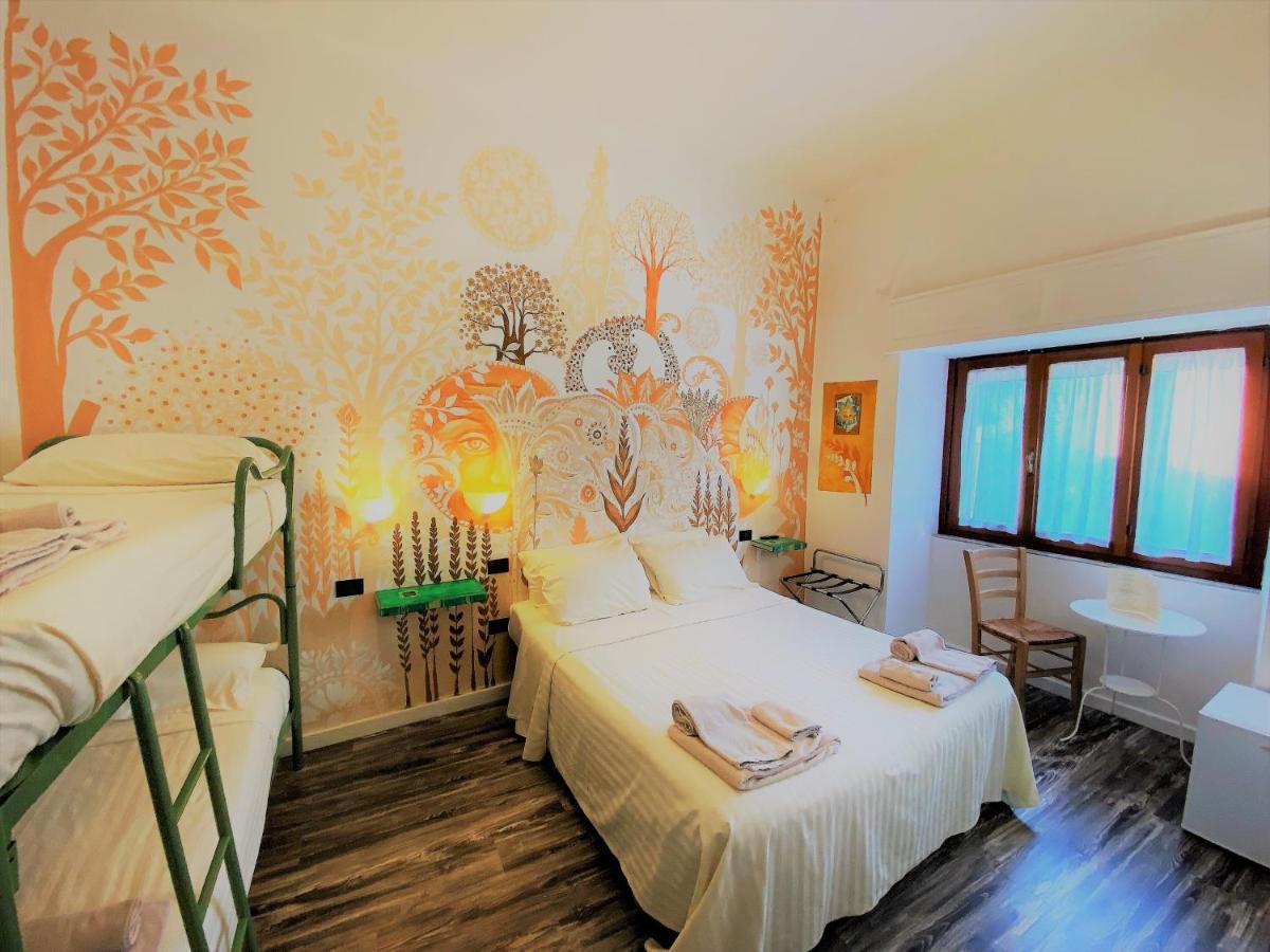 Hotel San Francesco E Il Lupo Губио Екстериор снимка