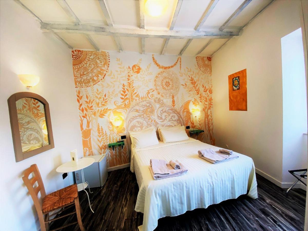 Hotel San Francesco E Il Lupo Губио Екстериор снимка