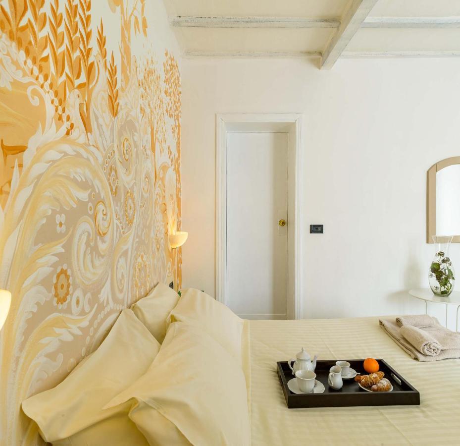 Hotel San Francesco E Il Lupo Губио Екстериор снимка