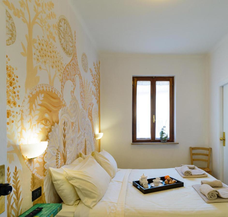 Hotel San Francesco E Il Lupo Губио Екстериор снимка