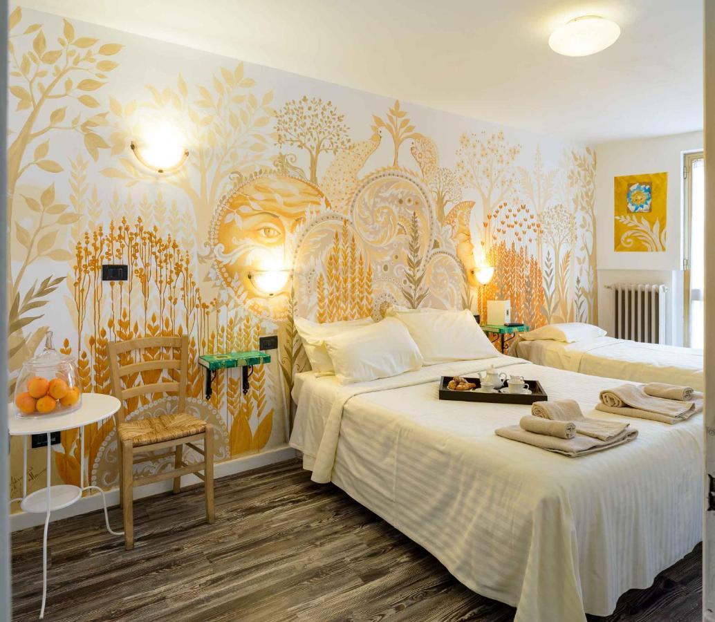 Hotel San Francesco E Il Lupo Губио Екстериор снимка