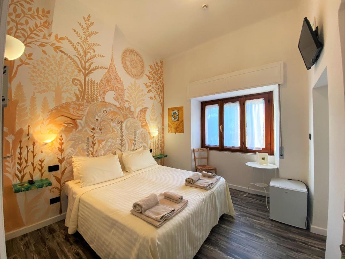 Hotel San Francesco E Il Lupo Губио Екстериор снимка