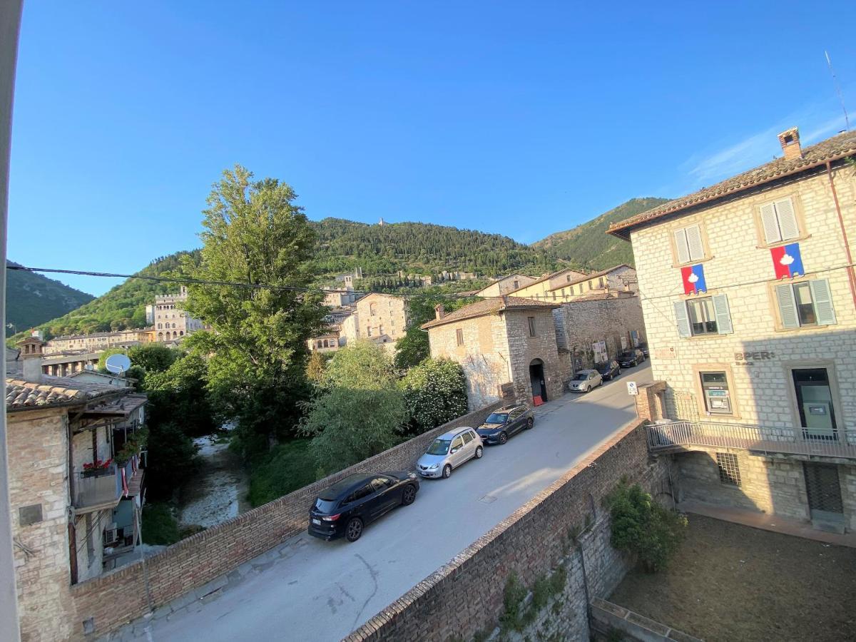 Hotel San Francesco E Il Lupo Губио Екстериор снимка
